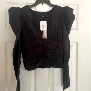 Do+Be boutique puff sleeve top. New with tags, women's size Medium!